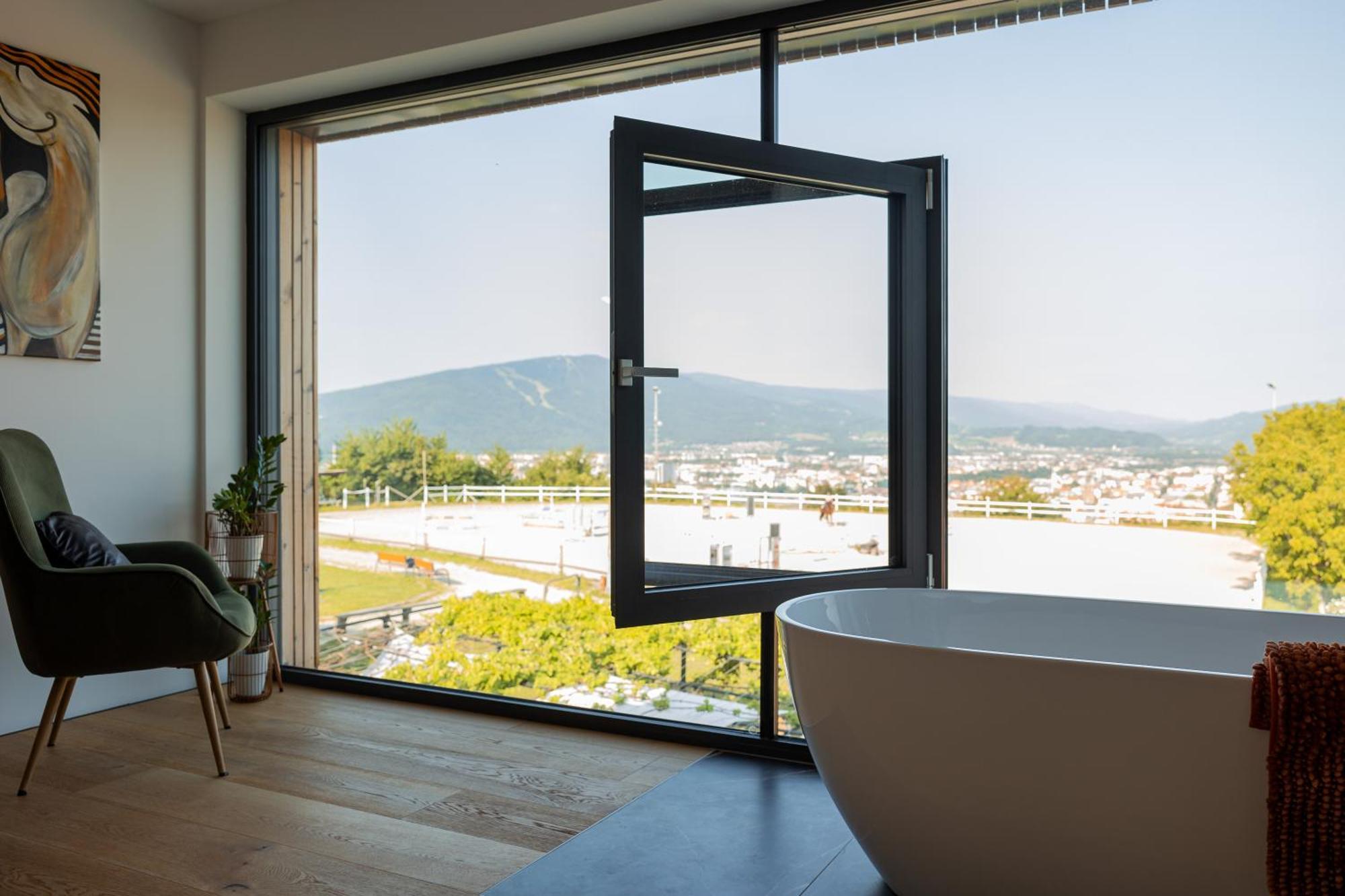 Hotel Frost Maribor Bagian luar foto