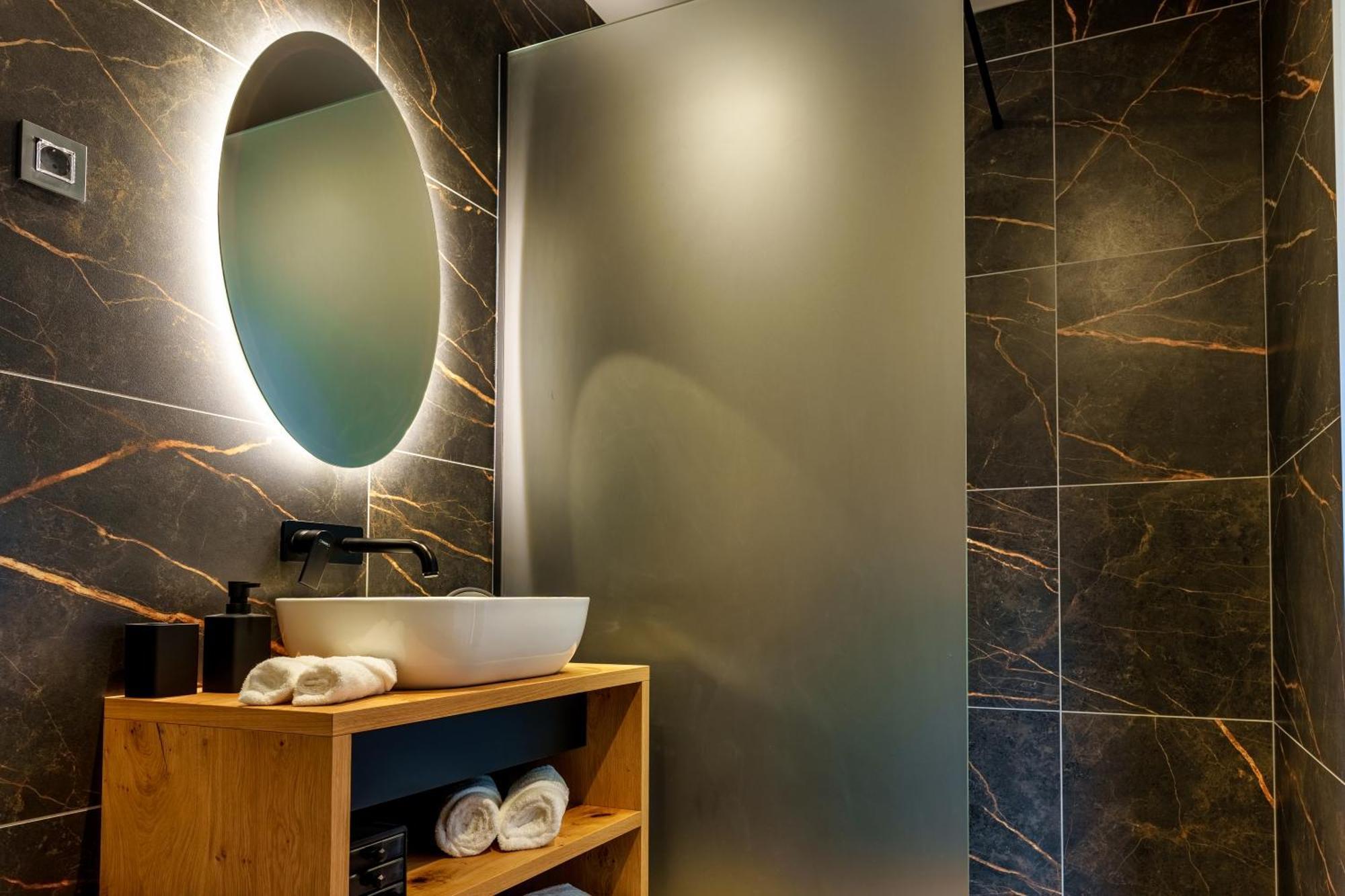 Hotel Frost Maribor Bagian luar foto