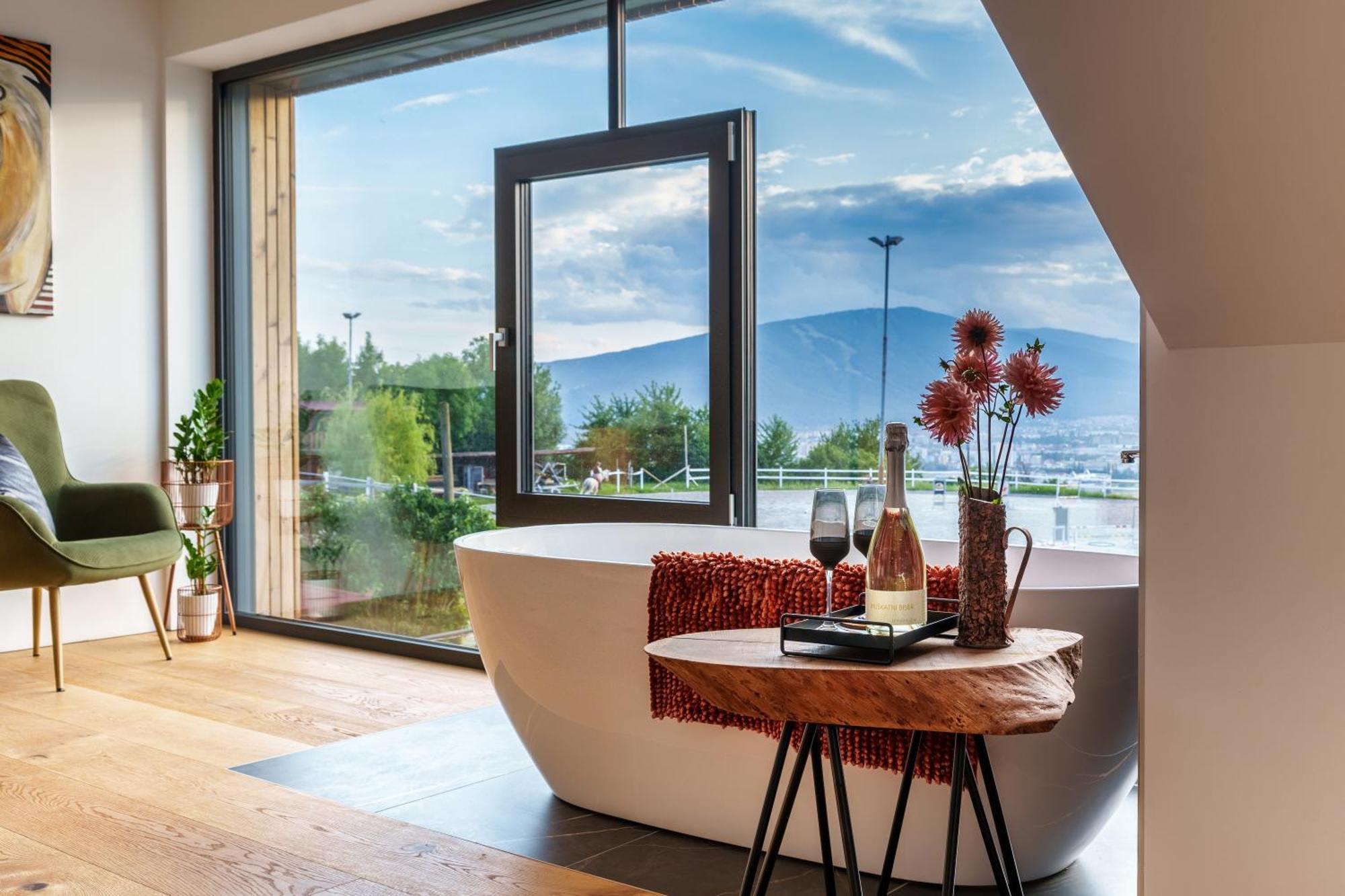 Hotel Frost Maribor Bagian luar foto